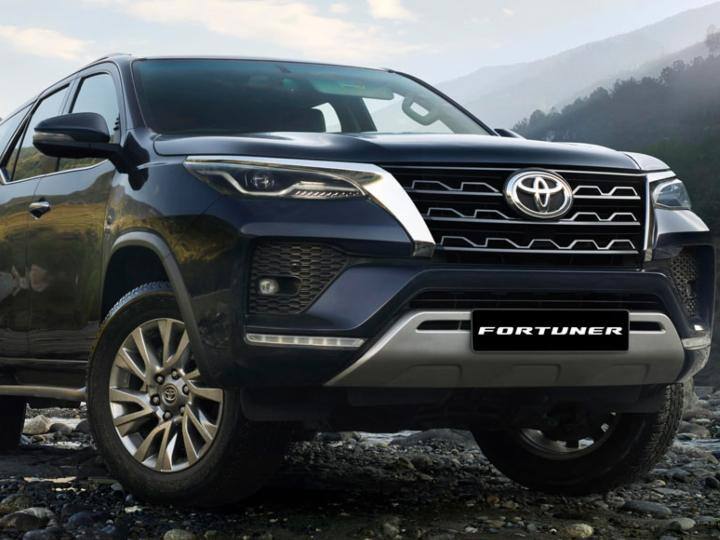 Upcoming Toyota SUVs: टोयोटा लाने वाली है तीन नई एसयूवी, एक इलेक्ट्रिक मॉडल भी होगा शामिल Toyota will be launch three SUVs in next few months Upcoming Toyota SUVs: टोयोटा लाने वाली है तीन नई एसयूवी, एक इलेक्ट्रिक मॉडल भी होगा शामिल