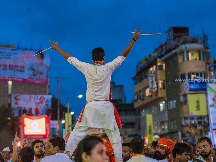 Pune Ganeshotsav 2023 Punekar ready to bid farewell to ganpati Pune Ganeshotsav 2023 : पुढच्या वर्षी लवकर या! शेकडो ढोल वादक, रांगोळ्यांच्या पायघड्या, बाप्पाला निरोप देण्यासाठी पुणेकर सज्ज