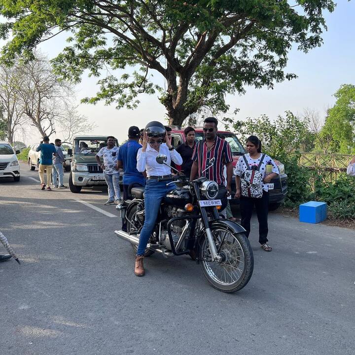 ভিক্টর বন্দ্যোপাধ্যায়, আবির চট্টোপাধ্যায়, মিমি চক্রবর্তী অভিনীত এই ছবি নিয়ে চড়ছে দর্শকের উন্মাদনার পারদ।