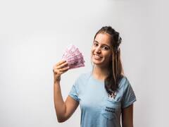 Post Office Schemes: महिलाओं के लिए बेहद फायदेमंद हैं पोस्ट ऑफिस की ये 5 स्कीम, निवेश कर पाएं तगड़ा लाभ!