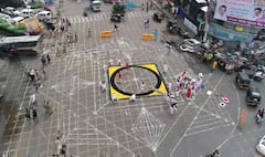 Pune Ganeshotsav 2023 : अलका चौकात भव्य  100 फुटाची रांगोळी रेखाटायला सुरुवात; पाहा ड्रोन फोटो...