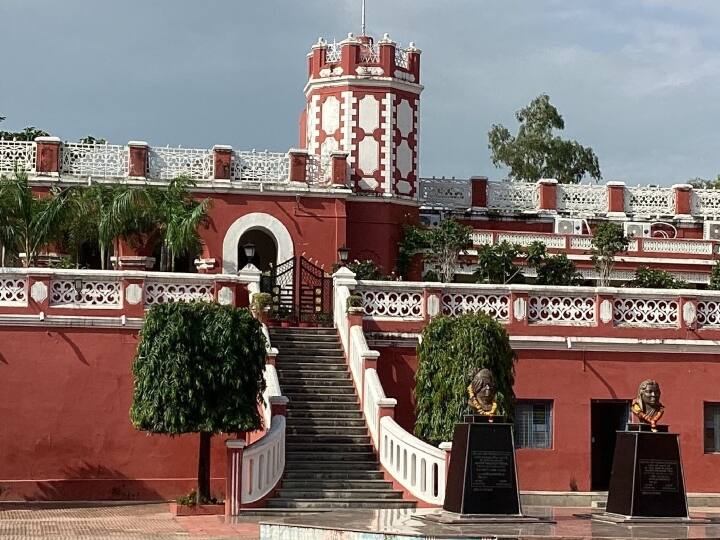 CM भूपेश बघेल का बड़ा फैसला, खैरागढ़ संगीत विश्वविद्यालय का ऑफ कैंपस रायपुर में नहीं होगा शुरू
