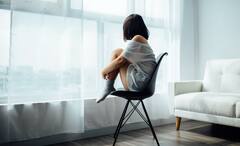 Relationship Tips : 'ही' लक्षणे दर्शवतात की तुम्ही रिलेशनशिप डिप्रेशनमधून जात आहात , काय आहेत लक्षणे?  या समस्येवर उपाय काय करावेत? पाहा