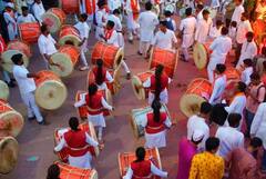 jalna : जालन्यात गणपती मिरवणुकीचा उत्साह! ड्रोननं घेतली ढोल ताशा पथकाची सुंदर दृश्य