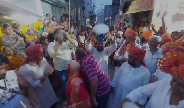 जालन्यात गणपती विसर्जन मिरवणुकीचा उत्साह पाहायला मिळत आहे.