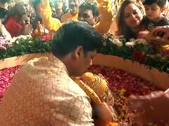 Ganesh Visarjan : मुख्यमंत्र्यांच्या वर्षा निवासस्थानी बाप्पाचे विसर्जन, पाहा फोटो