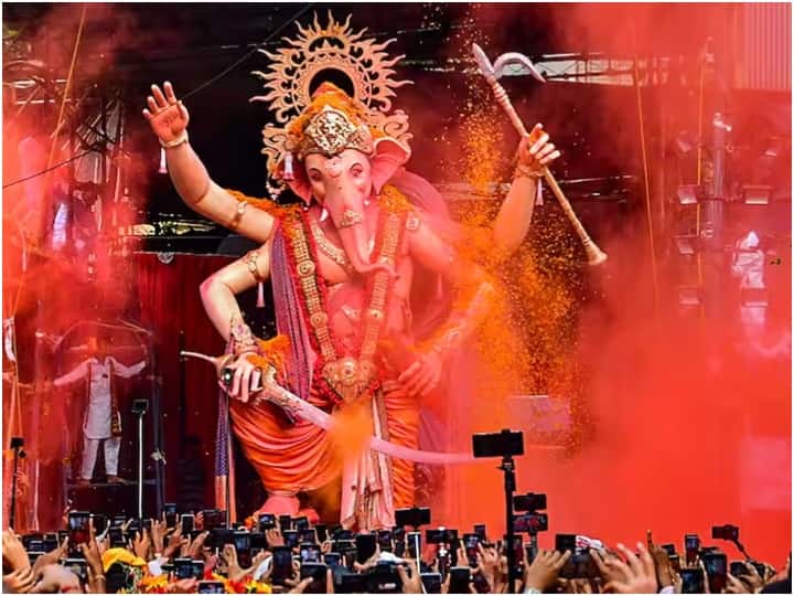 गणेश चतुर्थी के साथ 19 सितंबर को शुरू हुआ यह उत्सव गुरुवार को अनंत चतुर्दशी पर समाप्त हो रहा है.