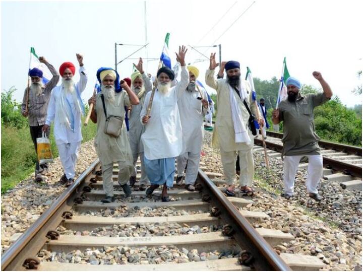 फिरोजपुर मंडल के तहत 91 ट्रेनों में से 51 ट्रेनों को रद्द कर दिया गया, 24 ट्रेनों को गंतव्य से पहले समाप्त किया गया, पांच ट्रेनों को प्रस्थान स्टेशन से आगे से चलाया गया जबकि 11 ट्रेनों का मार्ग परिवर्तित किया गया.