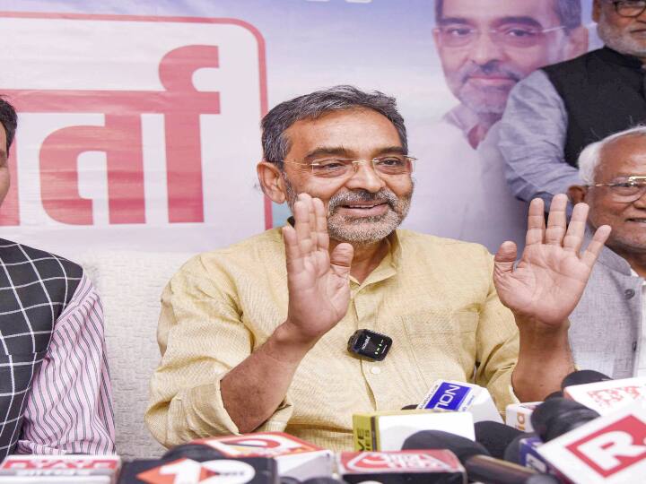 Upendra Kushwaha attacks Nitish Kumar on relations between Lallan Singh and RJD ann Upendra Kushwaha: 'इसमें भी कोई चालबाजी है', ललन सिंह और RJD के संबंधों पर उपेंद्र कुशवाहा का बड़ा बयान