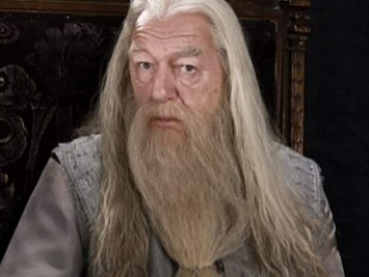 Harry Potter Actor Sir Michael Gambon Died in hospital Aged 82 Sir Michael Gambon Died: 'हैरी पॉटर' के 'प्रोफेसर डंबलडोर' का निधन, एक्टर ने 82 साल की उम्र में ली आखिरी सांसे