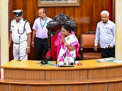 बीजेपी विधायक ने ओडिशा विधानसभा स्पीकर के मंच पर फेंकी दाल, 4 अक्टूबर तक हुए सस्पेंड