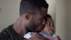 Parenting Tips for Father : मुलाच्या योग्य संगोपनासाठी फक्त आईच नाही तर वडीलही तितकेच जबाबदार असतात, 'या' 7 गोष्टी तुम्हाला बनवतील सुपर डॅड