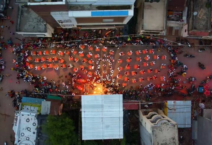 जालना शहरात मानाच्या नवयुवक गणपती नंतर इतर गणपती मिरवणुकीना जल्लोषात सुरवात झाली