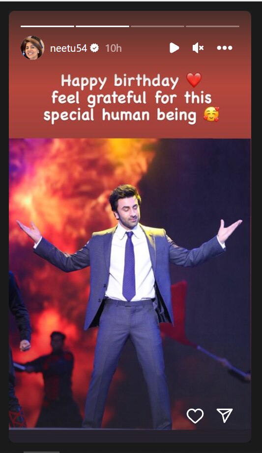 Ranbir Kapoor Birthday: आधी रात को मां के साथ रणबीर कपूर ने मनाया बर्थडे, नीतू कपूर ने शेयर की सेलिब्रेशन की झलक