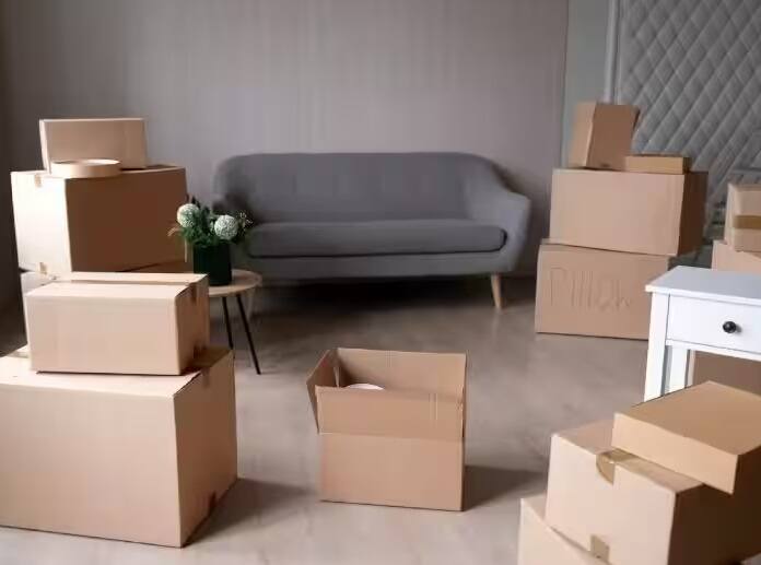 ઘર ખરીદવા માટે યોગ્ય સ્થાન પણ તપાસવું જોઈએ. તમે પોસાય તેવી કિંમત, જરૂરિયાત અને કાનૂની મંજૂરી વગેરેને ધ્યાનમાં રાખીને સ્થળ પસંદ કરી શકો છો.