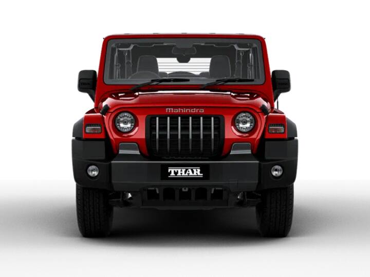 महिंद्रा थार 4X4 को आप 14.04 लाख रुपए एक्स-शोरूम की शुरुआती कीमत पर खरीद सकते हैं. ये कार 2.0l टर्बो पेट्रोल और 2.0l डीजल इंजन ऑप्शन के साथ उपलब्ध है, जिन्हें 6MT और 6AT ट्रांसमिशन के साथ जोड़ा गया है.