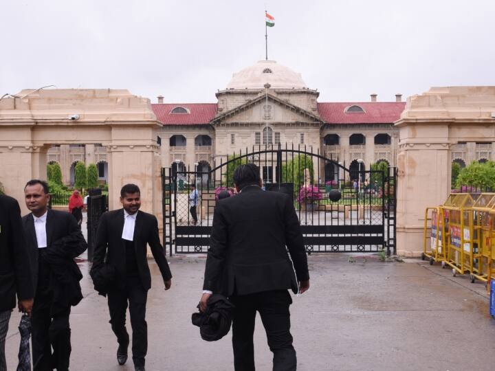 Allahabad high court comment on bulldozer action in UP Prayagraj news Prayagraj News: 'मनमानी के लिए नहीं बुलडोजर, घर की एक ईंट रखने में लग जाते हैं कई साल', इलाहाबाद हाईकोर्ट की तल्ख टिप्पणी