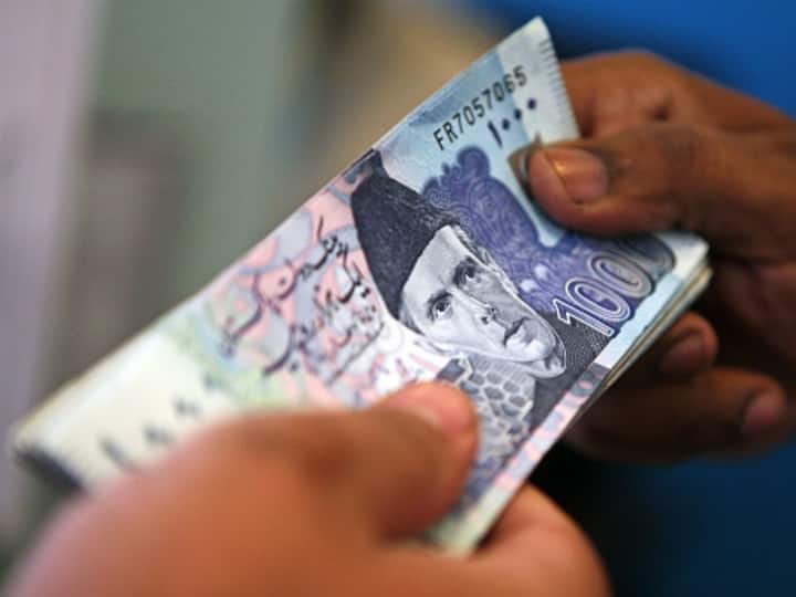 Pakistan Seeks $11-Bn Aid From China, Saudi To Keep IMF Bailout Programme On Track Report Pakistan Seeks $11-Bn Aid From China, Saudi To Keep IMF Bailout Programme On Track: Report