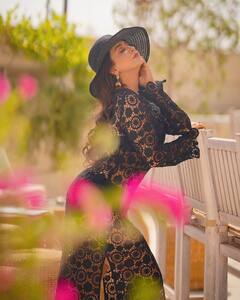 Esshanya: સાઉથ એક્ટ્રેસ ઈશાન્યા મહેશ્વરીએ બ્લેક લૂકમાં શેર કરી બોલ્ડ તસવીરો