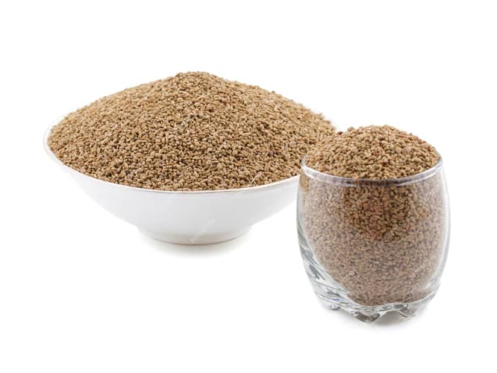 अजवाइन एक ऐसी जड़ी-बूटी है जिसके कई स्वास्थ्य लाभ होते हैं. लेकिन अजवाइन कुछ नुकसान भी पैदा कर सकता है जिनके बारे में जानना जरूरी है.