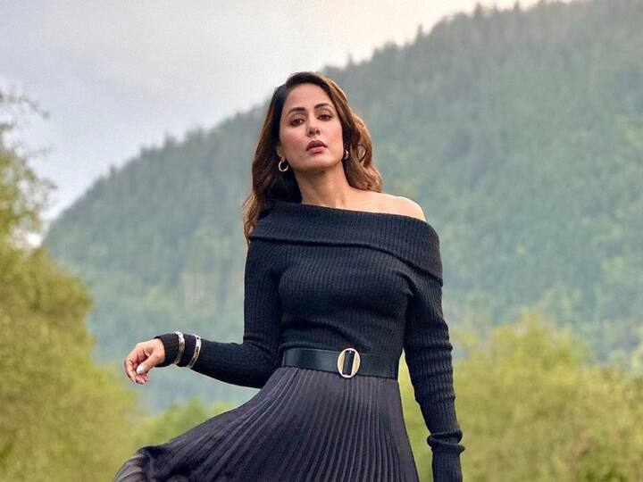 In her most recent photos, Hina Khan sports a lovely all-black ensemble and is accessorised with stylish pieces.