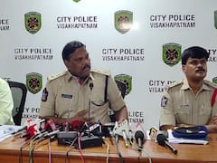 ఆన్ లైన్ బెట్టింగ్ కు పాల్పడుతున్న ముఠా అరెస్ట్, యువకులు జాగ్రత్తగా ఉండాలంటున్న పోలీసులు 