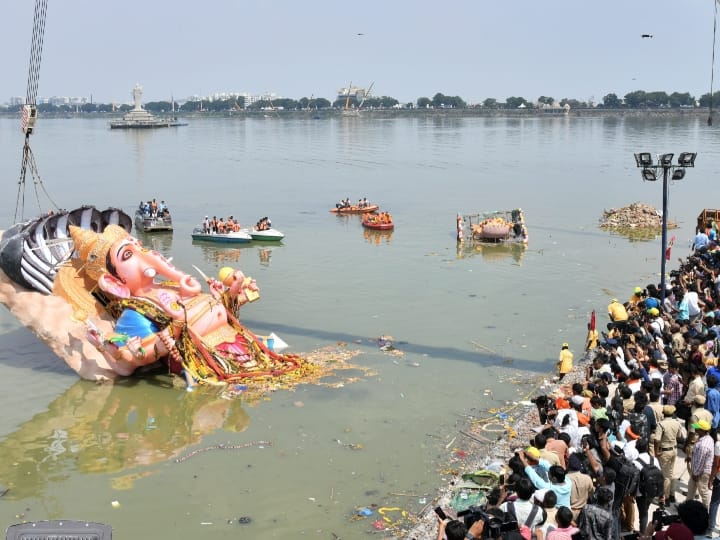दिल्ली में दर्दनाक हादसा, 2 भाइयों की मूर्ति विसर्जन के समय यमुना में डूबने से मौत