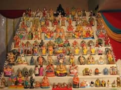 நவராத்திரி கொண்டாட்டம்; கொலு பொம்மைகள் எவ்வாறு அடுக்க வேண்டும்?- முழு விவரம்