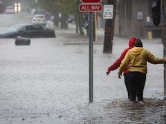 న్యూయార్క్ నగరాన్ని నిండా ముంచేసిన వరదలు, 1948 తరవాత రికార్డు స్థాయి వర్షపాతం