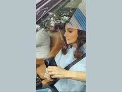 Oneplus भारत में ला रही अपना पहला फोल्डेबल फोन, एक्टर अनुष्का शर्मा कर रही यूज