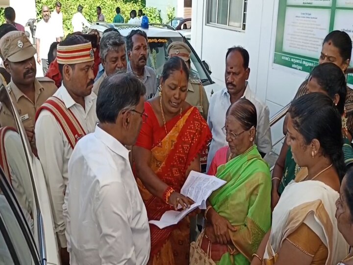 சீர்காழி நகராட்சி நகர்மன்றத் தலைவருக்கு எதிராக மீண்டும் போர்க்கொடி: 2 ஆண்டாகத் தொடரும் போராட்டம்