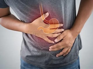 10 Foods To Eat and10 To Avoid If You Have A Food Poisoning know the details Food Poisoning: புட் பாய்சனிங் ஆகிவிட்டதா? உண்ண வேண்டிய, தவிர்க்க வேண்டிய உணவுகள் என்ன?