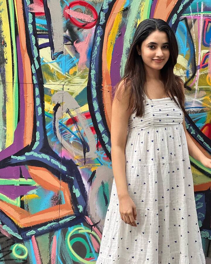 ప్రస్తుతం ఆమె రెండు సినిమాల్లో నటిస్తున్నారు.