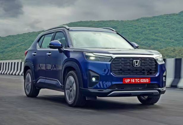 ਇਸ ਸੂਚੀ 'ਚ ਪਹਿਲਾ ਨਾਂ ਹੌਂਡਾ ਐਲੀਵੇਟ ਦਾ ਹੈ। ਇਸ ਨੂੰ 4 ਸਤੰਬਰ ਨੂੰ ਲਾਂਚ ਕੀਤਾ ਗਿਆ ਸੀ। ਕੰਪਨੀ ਲਈ ਇਹ ਬਹੁਤ ਮਹੱਤਵਪੂਰਨ ਲਾਂਚ ਹੈ। ਬਾਜ਼ਾਰ 'ਚ ਇਸ ਦਾ ਮੁਕਾਬਲਾ Hyundai Creta, Kia Seltos, Maruti Suzuki Grand Vitara ਵਰਗੀਆਂ SUVs ਨਾਲ ਹੈ।
