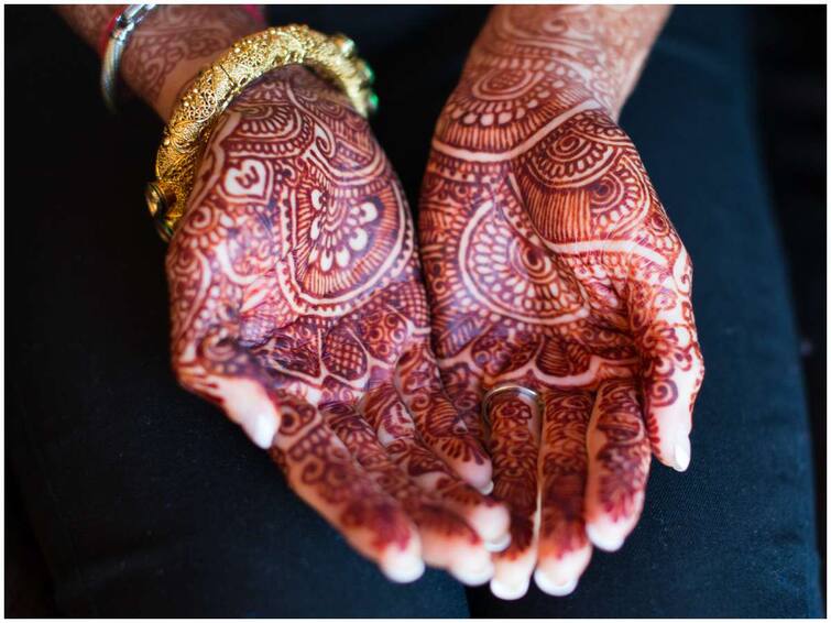 Mehendi: Do you know the health benefits of henna for women?