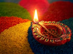 செல்வம் செழிக்க, லட்சுமி கடாட்சம் உண்டாக தினமும் அரிசி மாவு கோலம் போடுங்க!