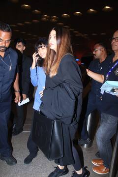 కూతురితో కనిపించిన మాజీ ప్రపంచ సుందరి - తల్లికి తీసిపోని అందం!