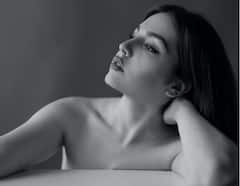 Tips To Remove Face Hair : चेहऱ्यावरील नको असलेल्या केसांमुळे तुम्ही हैराण आहात?, 'या' नैसर्गिक पद्धतींचा करा वापर