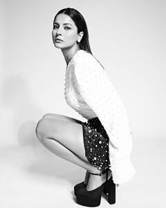 Shehnaaz Gill Raises The Temperature In Black-White Outfit; See Pics