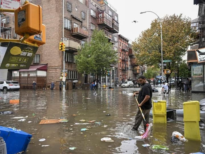 New York Flash Flood Coastal Storm Flash Floods Fills Up Basement ...