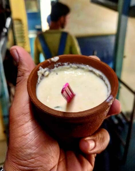 'ही' रेल्वेस्थानकं 'या' पदार्थांसाठी प्रसिद्ध