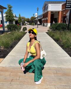 Sonal Chauhan PHOTO: વોશિંગ્ટનમાં વેકેશન એન્જોય કરી રહી છે સોનલ ચૌહાણ, જુઓ ગ્લેમરસ તસવીરો