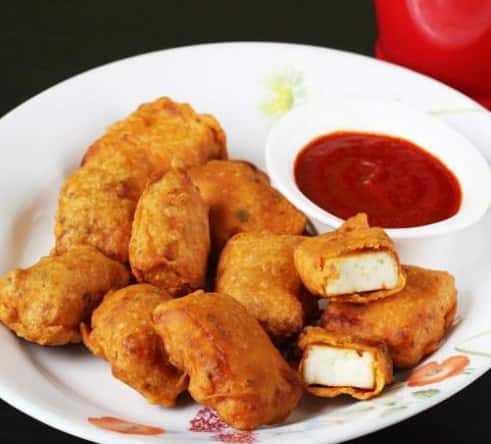 Navratri vrat recipes: નવરાત્રિના ઉપવાસ દરમિયાન લિજ્જદાર ફરાળી પનીર પકોડા ટ્રાય કરો Try Farali Paneer Pakoda while fasting on Navratri to know recipe Navratri vrat recipes: નવરાત્રિના ઉપવાસ દરમિયાન લિજ્જદાર ફરાળી પનીર પકોડા ટ્રાય કરો