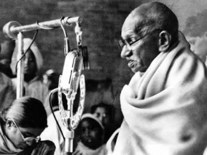 Mahatma Gandhi will was sold for the highest price slippers and bag were also sold for lakhs Mahatma Gandhi Jayanati: सबसे ज्यादा कीमत में बिकी थी गांधी जी की वसीयत, चप्पल और बैग भी लाखों में बिका था