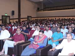 खैरागढ़ ने देखे कला के नए रंग, मशहूर कलाकार शमींद्र नाथ मजूमदार बोले- नकल करने वाला नहीं हो सकता आर्टिस्ट