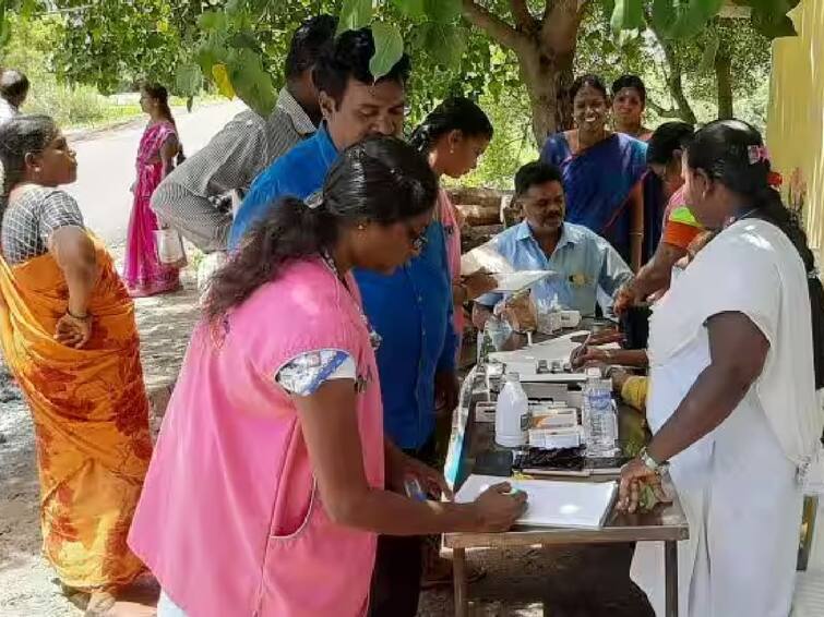 Dengue fever prevention special camp Happening at 1000 places across Tamil Nadu Dengue Special Camp: தமிழ்நாடு முழுவதும் 1000 இடங்களில் இன்று டெங்கு காய்ச்சல் தடுப்பு சிறப்பு முகாம்