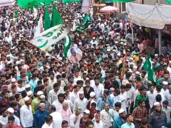 ठिकठिकाणी मक्का मदिना प्रतिकृती तयार करण्यात आल्या होत्या.