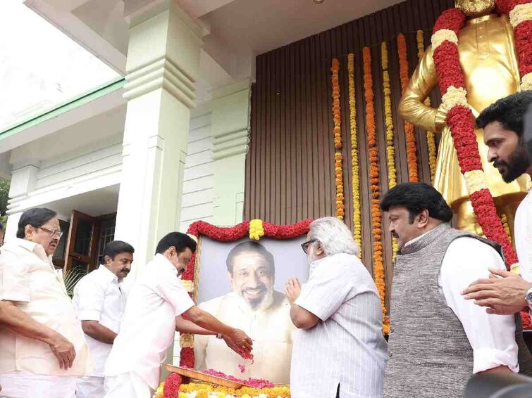 Actor Sivaji Ganesan's Birthday Courtesy of Chief Minister Mk Stalin in chennai CM Stalin: நடிகர் திலகம் சிவாஜி கணேசன் பிறந்தநாள்: முதலமைச்சர் மு.க.ஸ்டாலின் மரியாதை!