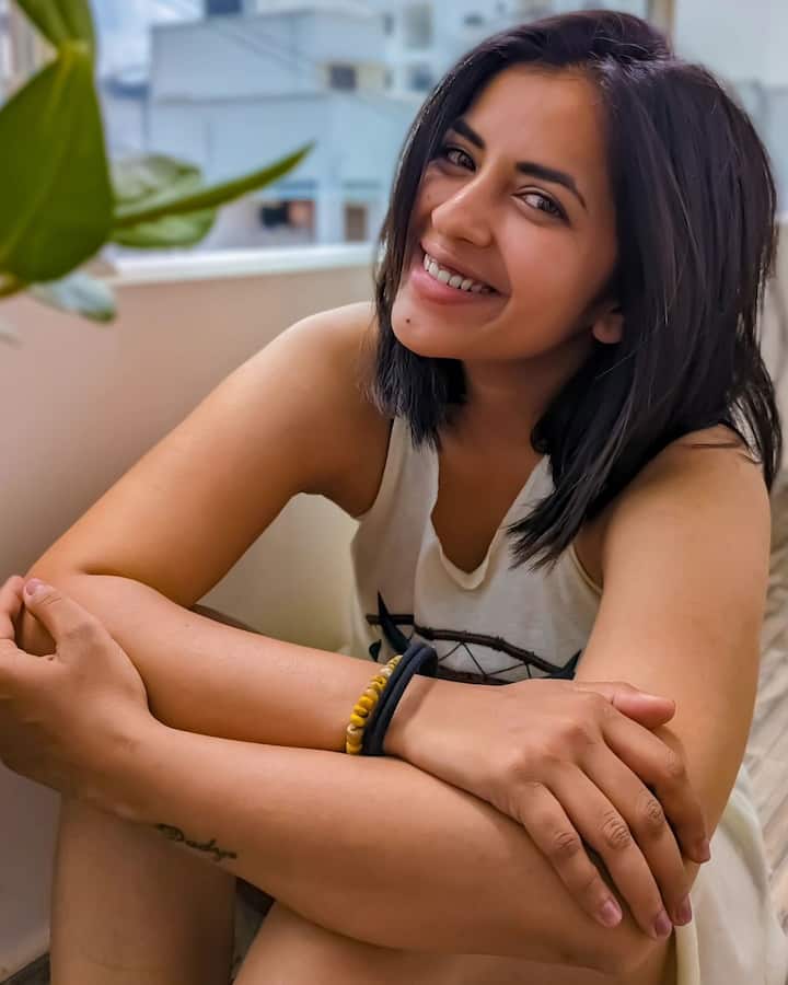'నేను సీతా దేవి ‘ సినిమాతో కోమలి టాలీవుడ్లోకి ఎంట్రీ ఇచ్చింది.Photo Credit: Komalee Prasad/Instagram