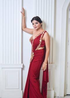 Satinder Satti: ਸਤਿੰਦਰ ਸੱਤੀ ਦੀਆਂ ਖੂਬਸੂਰਤ ਅਦਾਵਾਂ ਨੇ ਫੈਨਜ਼ ਬਣਾਏ ਦੀਵਾਨੇ, ਯੂਜ਼ਰਸ ਨੇ ਕਮੈਂਟਸ 'ਚ ਕੀਤੀ ਤਾਰੀਫ